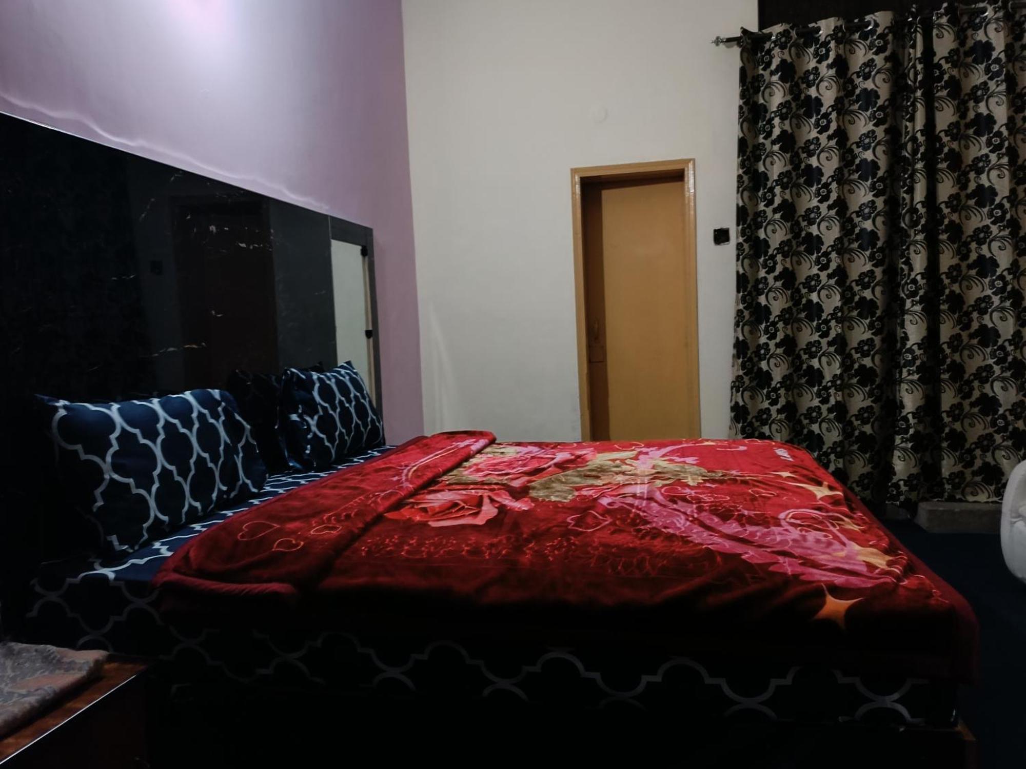 Hotel Moon Light View ลาฮอร์ ภายนอก รูปภาพ